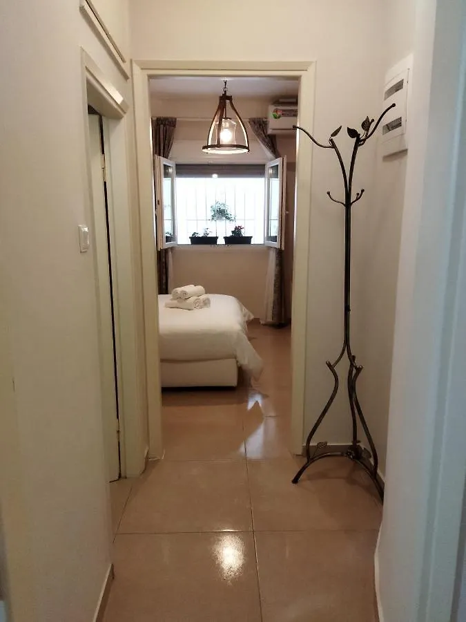 Cozy Apartment In The Heart Of Thessaloniki 0*,  Greece